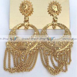 A pair of Earrings - Golden with Jhumka