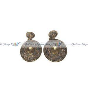 A pair of Earrings with Stone(Round Shape)